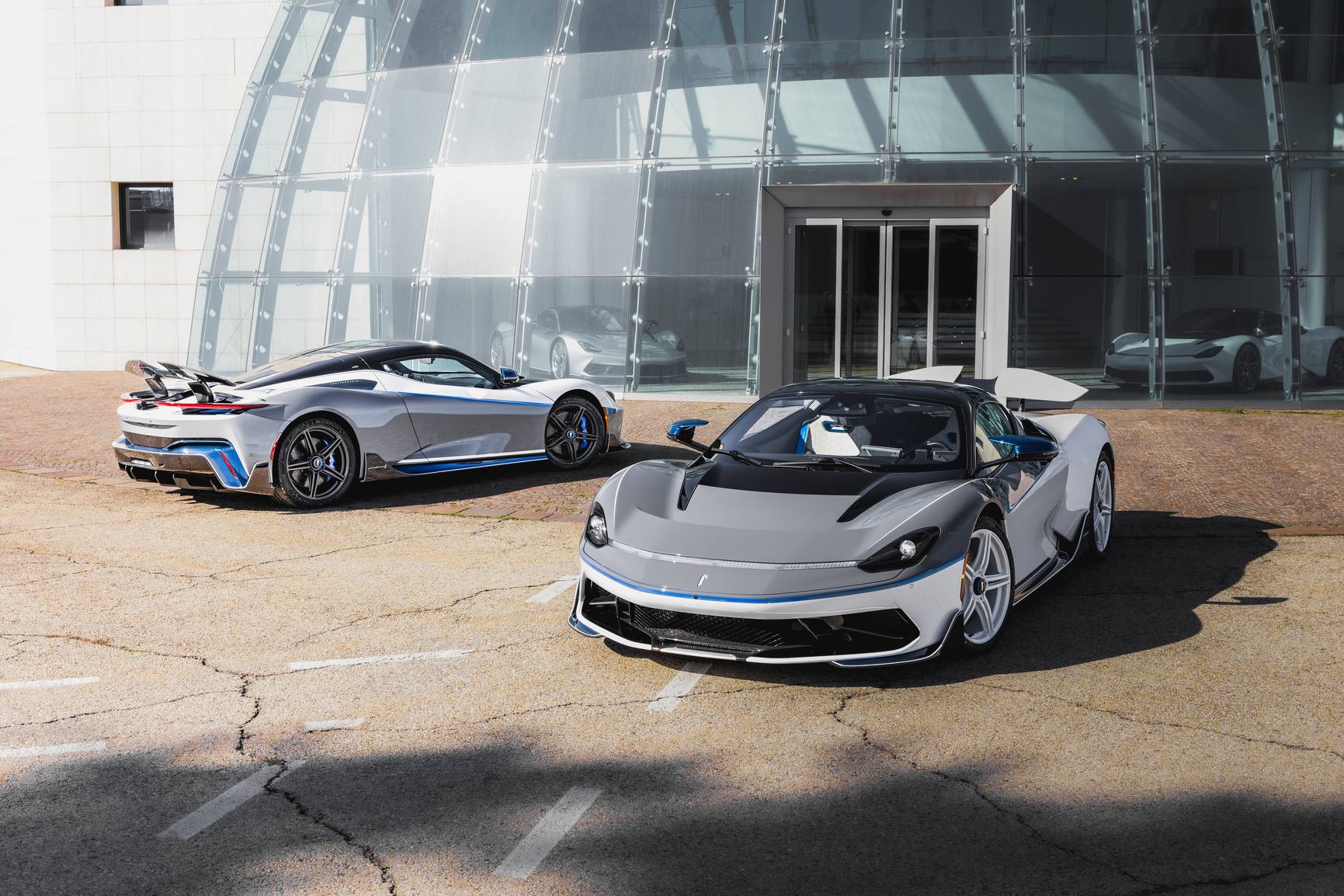 Pininfarina Battista Reversario and Anniversario_1_1712732737745